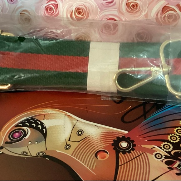 NWT-PVC STADIUM/CONCERT CROSSBODY BAGS WITH CHANGEABLE STRAPS - Picture 3 of 3